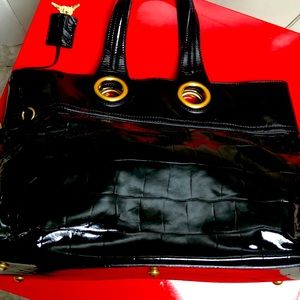 GREAT YSL BAG-TOTE/XL/CROC EMBOSSED PATENT LEATHER/BLACK/ITALY/RARE FIND